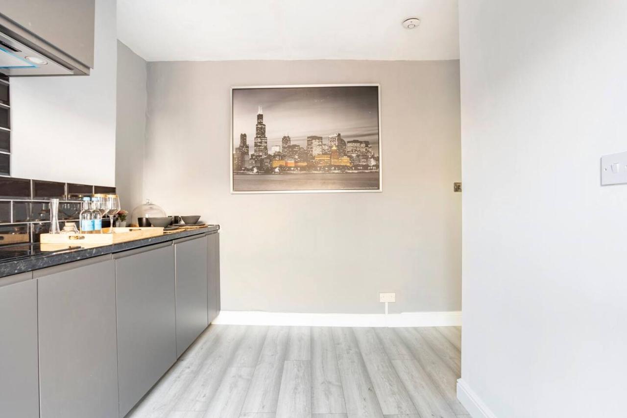 Victorian Style Apartment W/ Four-Poster Bed In Camden Town London Luaran gambar